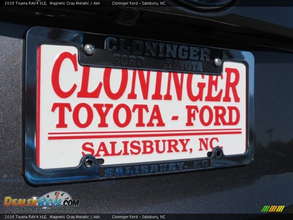 2016 Toyota RAV4 XLE Magnetic Gray Metallic / Ash Photo #27