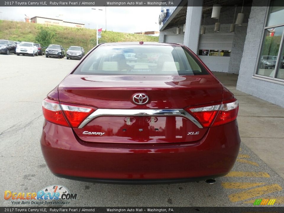 2017 Toyota Camry XLE Ruby Flare Pearl / Almond Photo #8