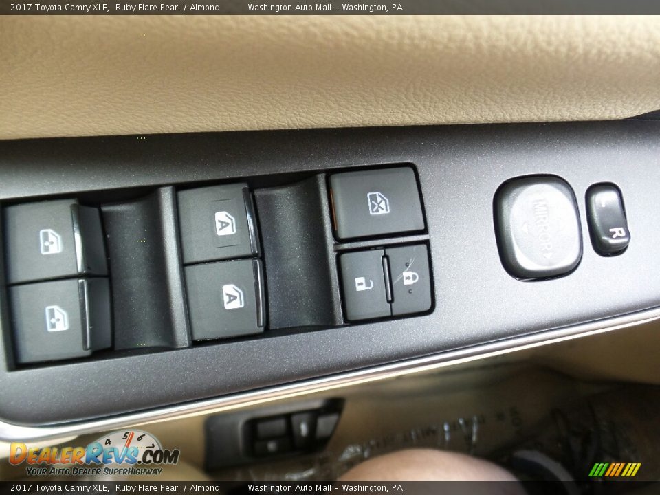Controls of 2017 Toyota Camry XLE Photo #13