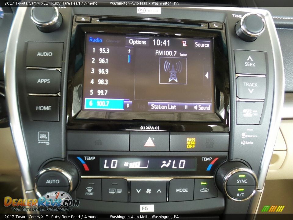 Controls of 2017 Toyota Camry XLE Photo #21