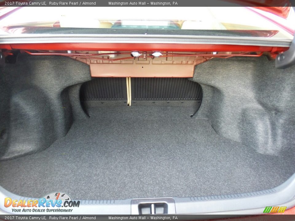 2017 Toyota Camry LE Trunk Photo #11