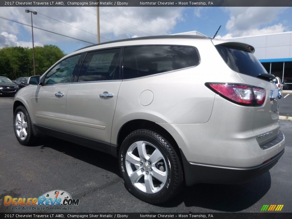 2017 Chevrolet Traverse LT AWD Champagne Silver Metallic / Ebony Photo #7