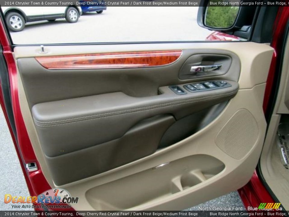 2014 Chrysler Town & Country Touring Deep Cherry Red Crystal Pearl / Dark Frost Beige/Medium Frost Beige Photo #29