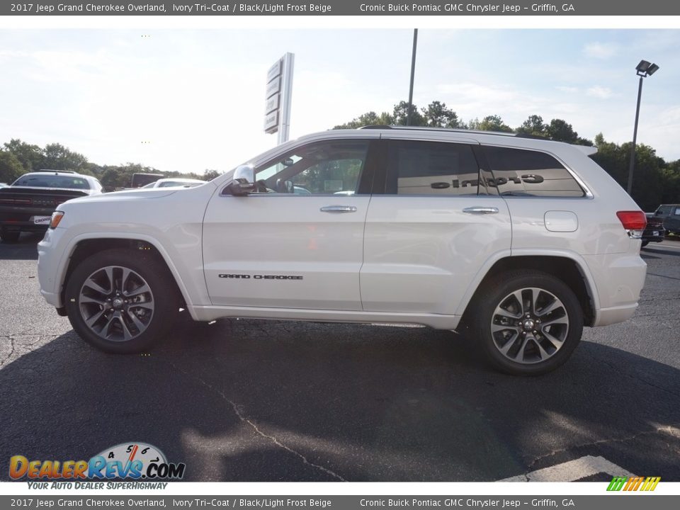 2017 Jeep Grand Cherokee Overland Ivory Tri-Coat / Black/Light Frost Beige Photo #4