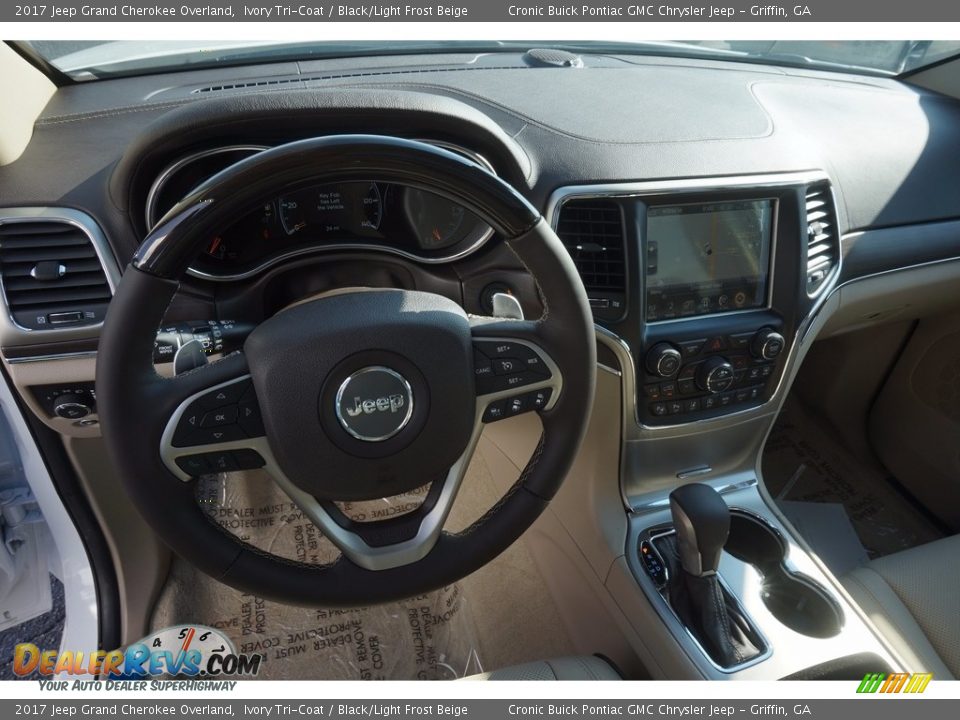 2017 Jeep Grand Cherokee Overland Ivory Tri-Coat / Black/Light Frost Beige Photo #10