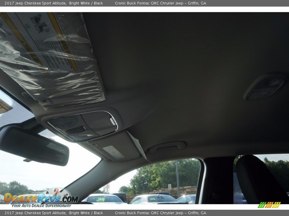 2017 Jeep Cherokee Sport Altitude Bright White / Black Photo #13