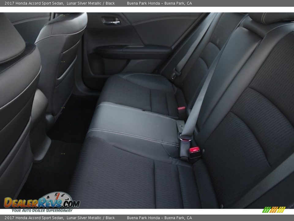 2017 Honda Accord Sport Sedan Lunar Silver Metallic / Black Photo #11