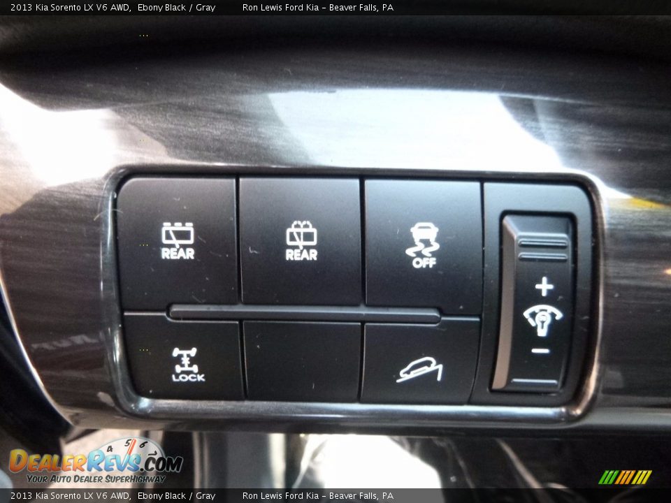 2013 Kia Sorento LX V6 AWD Ebony Black / Gray Photo #16