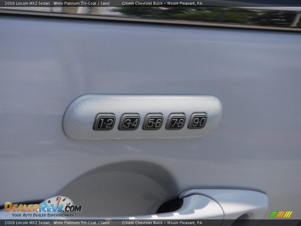 2009 Lincoln MKZ Sedan White Platinum Tri-Coat / Sand Photo #5