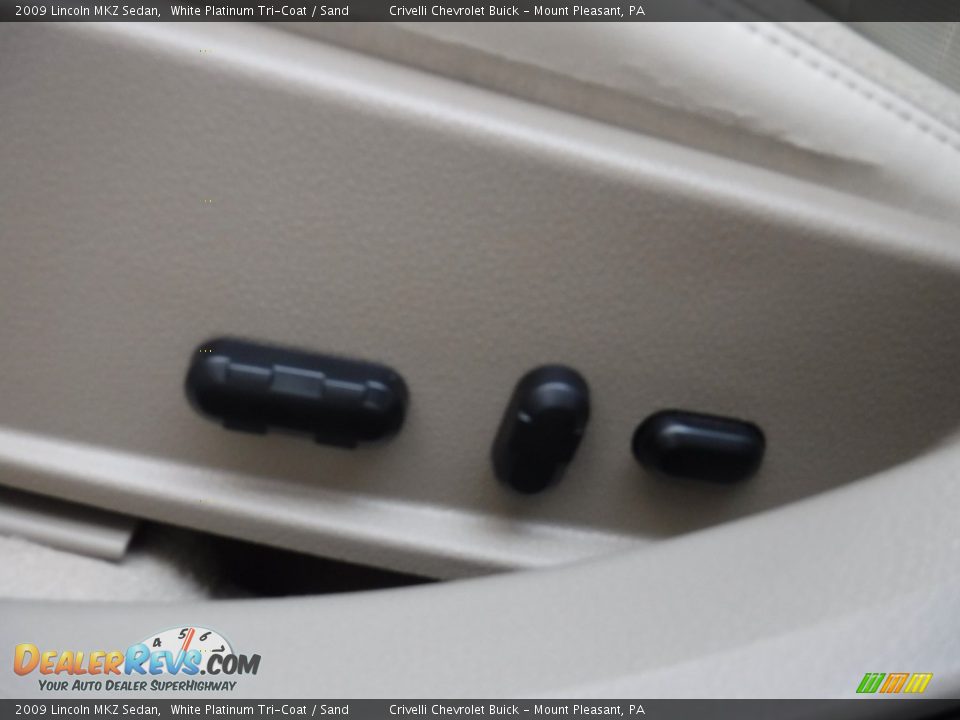 2009 Lincoln MKZ Sedan White Platinum Tri-Coat / Sand Photo #16