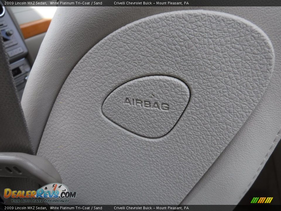 2009 Lincoln MKZ Sedan White Platinum Tri-Coat / Sand Photo #17