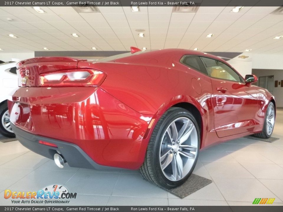 2017 Chevrolet Camaro LT Coupe Garnet Red Tintcoat / Jet Black Photo #4