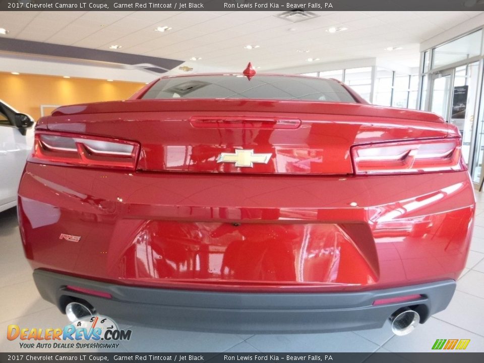 2017 Chevrolet Camaro LT Coupe Garnet Red Tintcoat / Jet Black Photo #5