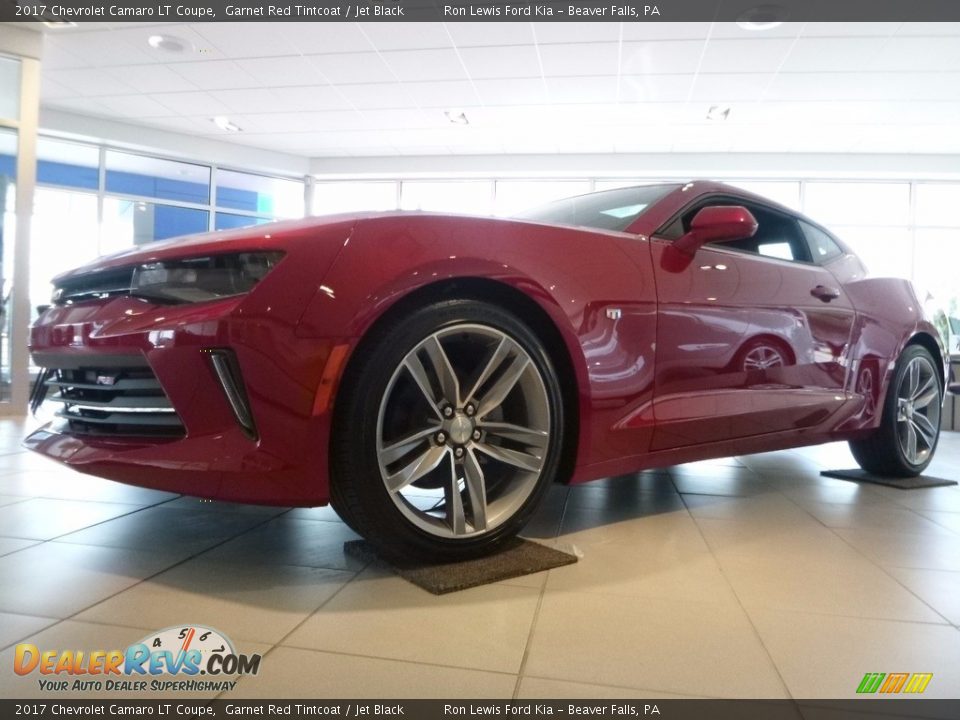 2017 Chevrolet Camaro LT Coupe Garnet Red Tintcoat / Jet Black Photo #7