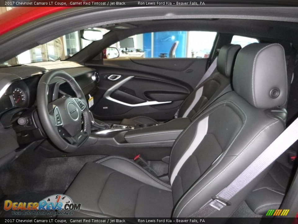 2017 Chevrolet Camaro LT Coupe Garnet Red Tintcoat / Jet Black Photo #10