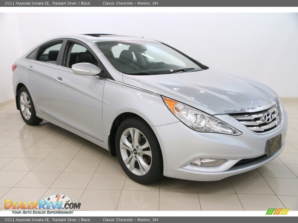 2011 Hyundai Sonata SE Radiant Silver / Black Photo #1