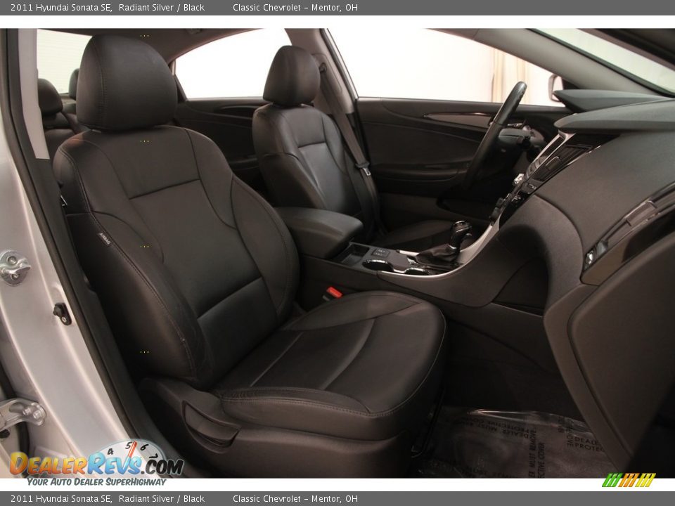 2011 Hyundai Sonata SE Radiant Silver / Black Photo #12