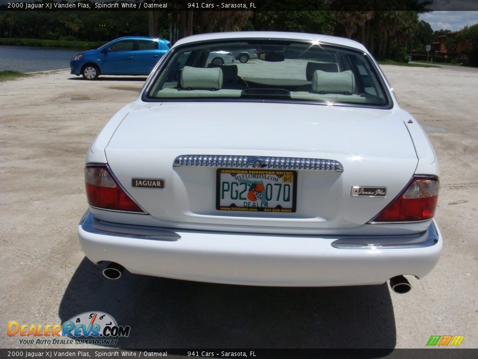 2000 Jaguar XJ Vanden Plas Spindrift White / Oatmeal Photo #6