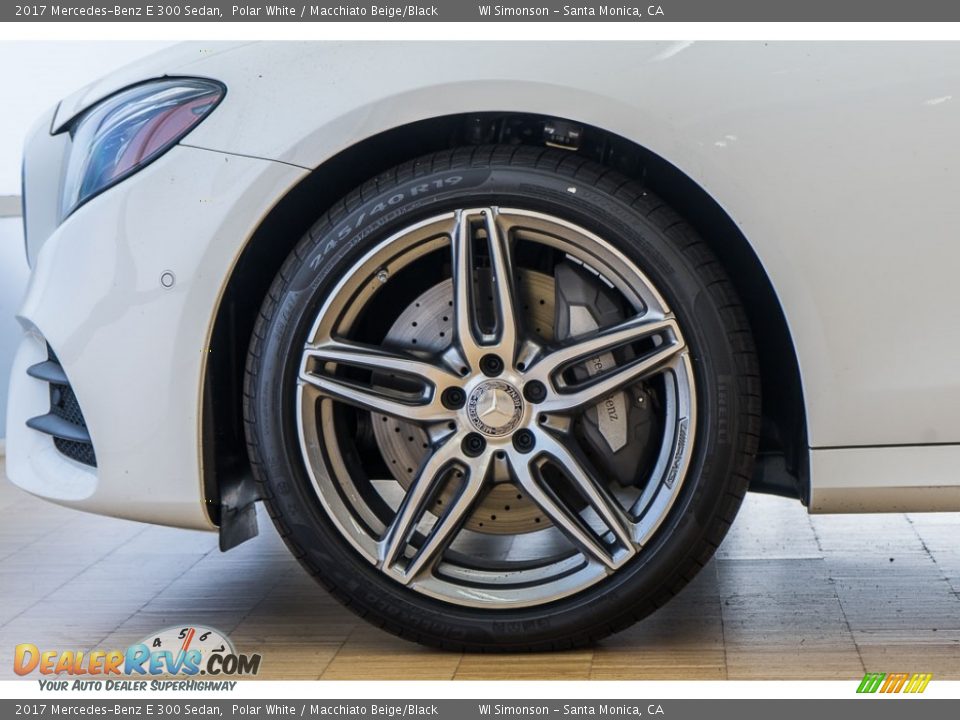 2017 Mercedes-Benz E 300 Sedan Polar White / Macchiato Beige/Black Photo #10