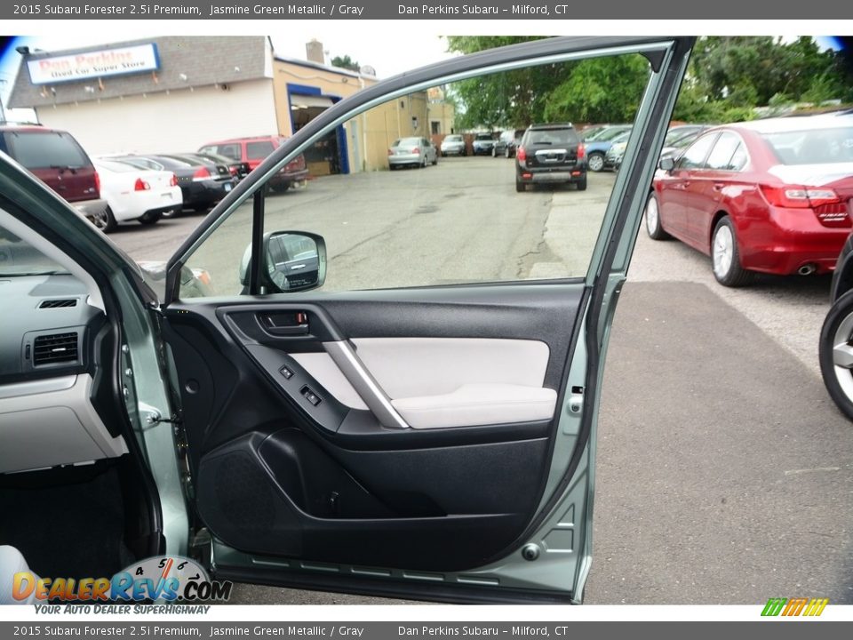 2015 Subaru Forester 2.5i Premium Jasmine Green Metallic / Gray Photo #17
