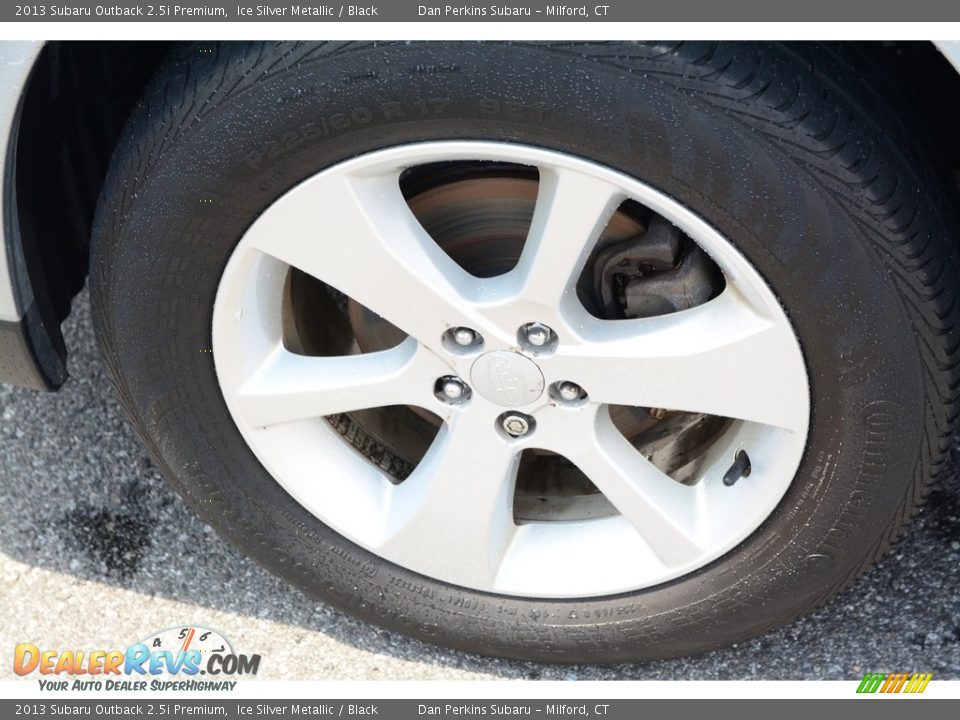 2013 Subaru Outback 2.5i Premium Ice Silver Metallic / Black Photo #24
