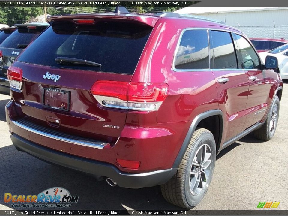 2017 Jeep Grand Cherokee Limited 4x4 Velvet Red Pearl / Black Photo #2
