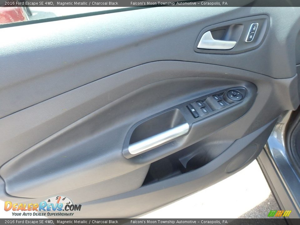 2016 Ford Escape SE 4WD Magnetic Metallic / Charcoal Black Photo #19