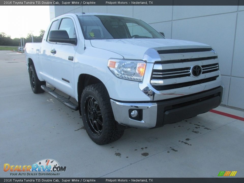 2016 Toyota Tundra TSS Double Cab Super White / Graphite Photo #1