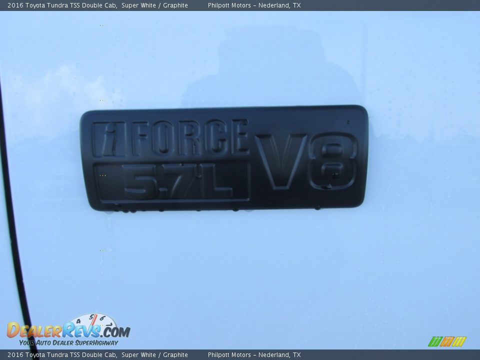 2016 Toyota Tundra TSS Double Cab Super White / Graphite Photo #14