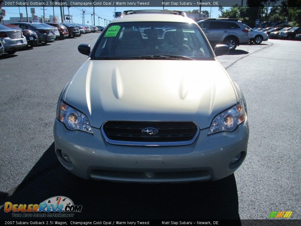 2007 Subaru Outback 2.5i Wagon Champagne Gold Opal / Warm Ivory Tweed Photo #3