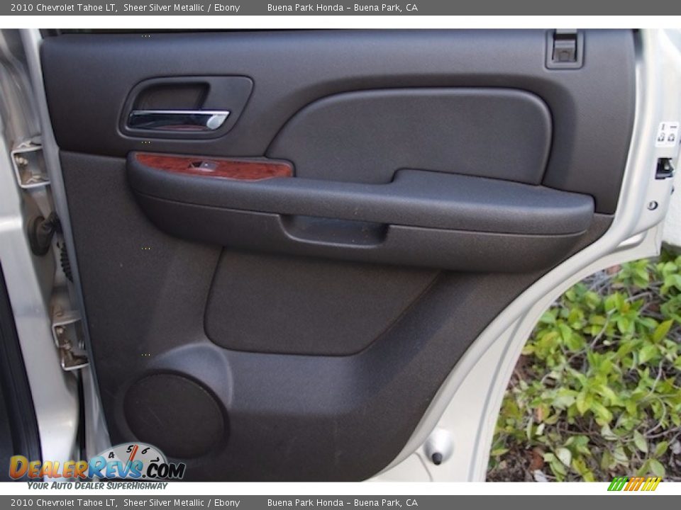 2010 Chevrolet Tahoe LT Sheer Silver Metallic / Ebony Photo #24