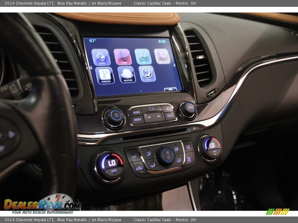 Controls of 2014 Chevrolet Impala LTZ Photo #10
