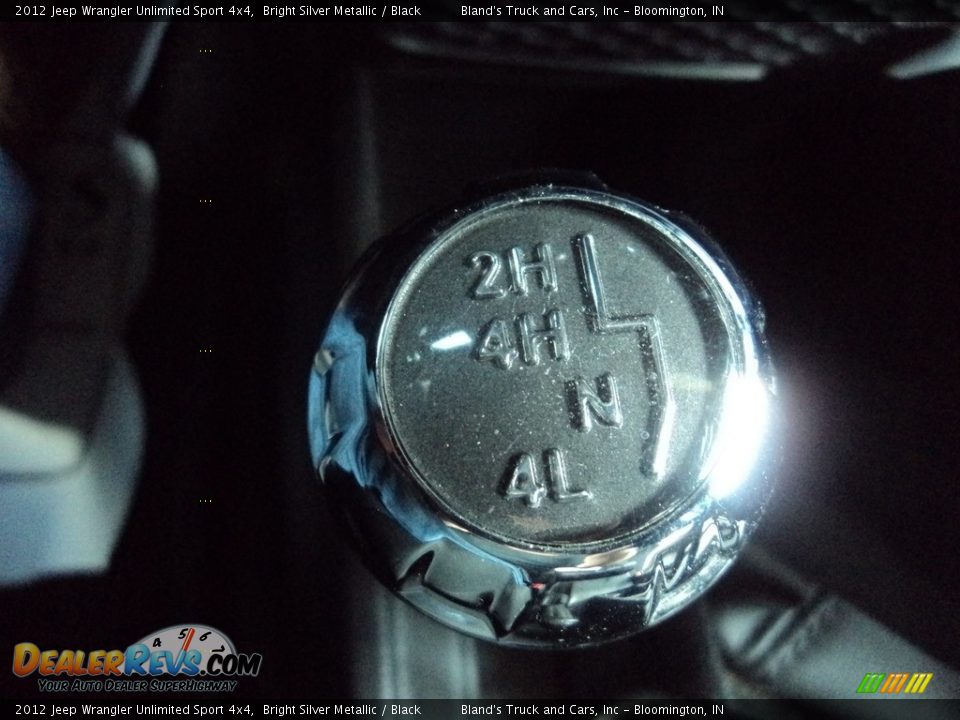 2012 Jeep Wrangler Unlimited Sport 4x4 Bright Silver Metallic / Black Photo #21