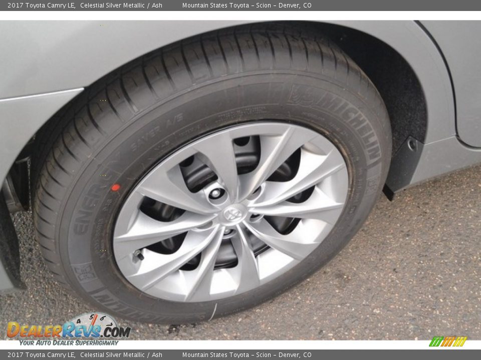 2017 Toyota Camry LE Wheel Photo #9