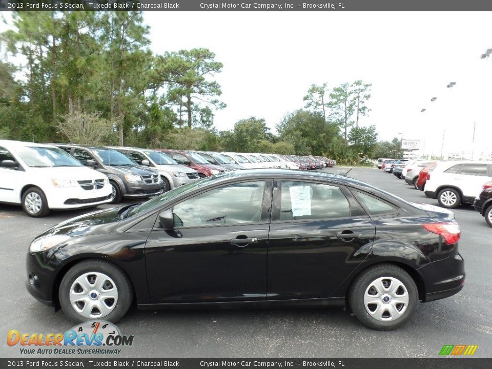 2013 Ford Focus S Sedan Tuxedo Black / Charcoal Black Photo #2