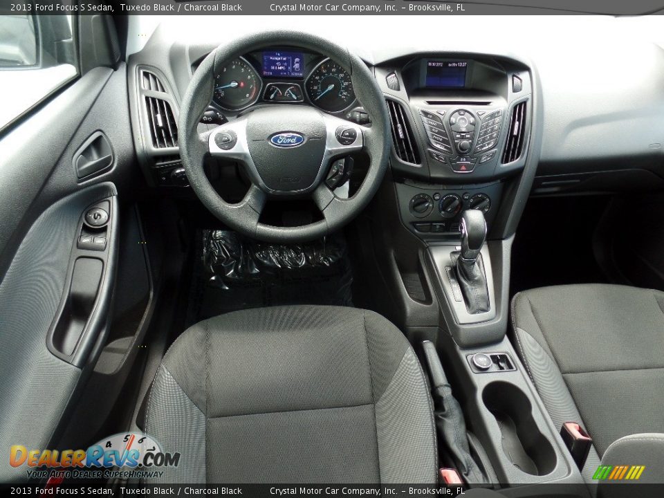 2013 Ford Focus S Sedan Tuxedo Black / Charcoal Black Photo #6