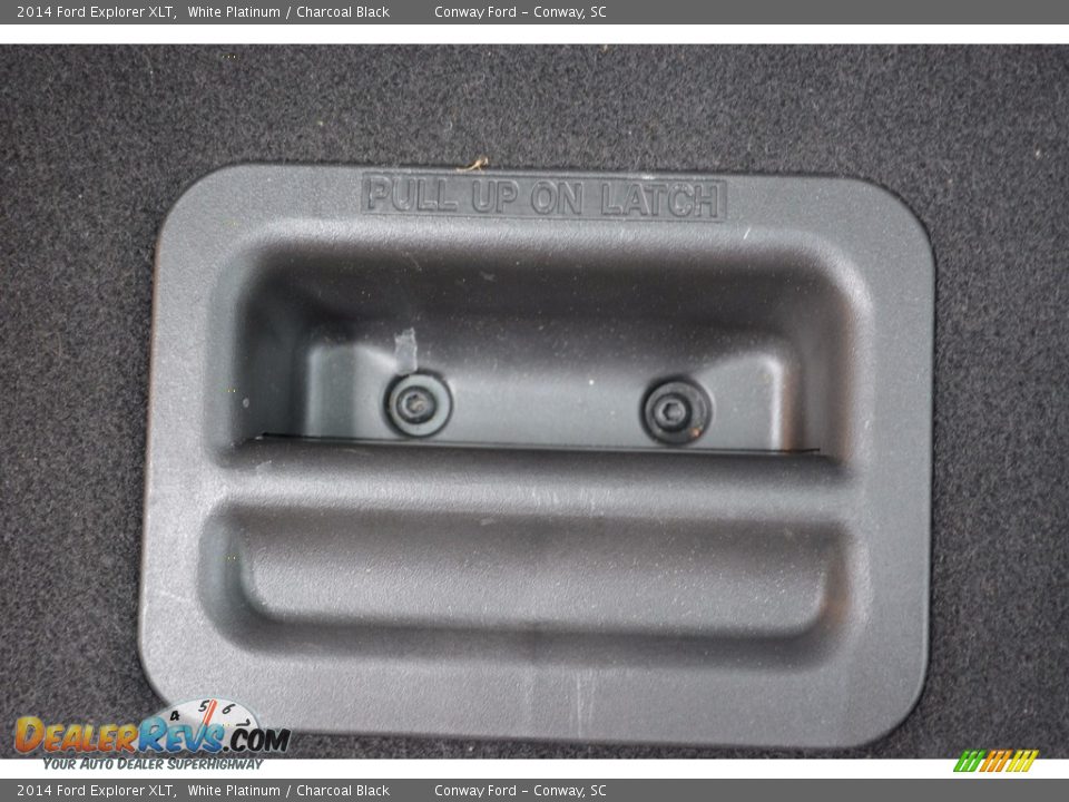2014 Ford Explorer XLT White Platinum / Charcoal Black Photo #12