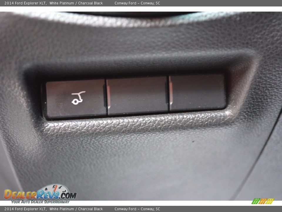 2014 Ford Explorer XLT White Platinum / Charcoal Black Photo #21