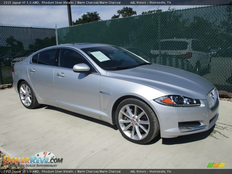Front 3/4 View of 2015 Jaguar XF 3.0 AWD Photo #1