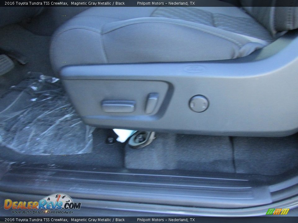2016 Toyota Tundra TSS CrewMax Magnetic Gray Metallic / Black Photo #24