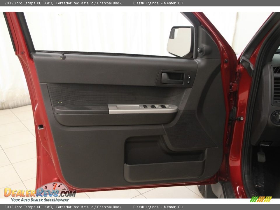 2012 Ford Escape XLT 4WD Toreador Red Metallic / Charcoal Black Photo #4