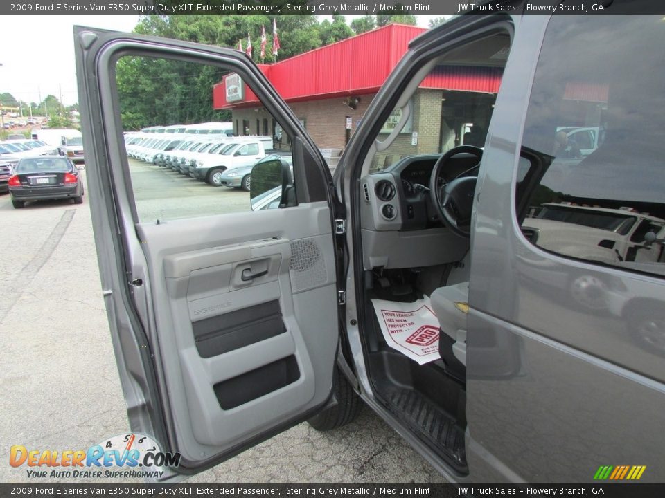 2009 Ford E Series Van E350 Super Duty XLT Extended Passenger Sterling Grey Metallic / Medium Flint Photo #17