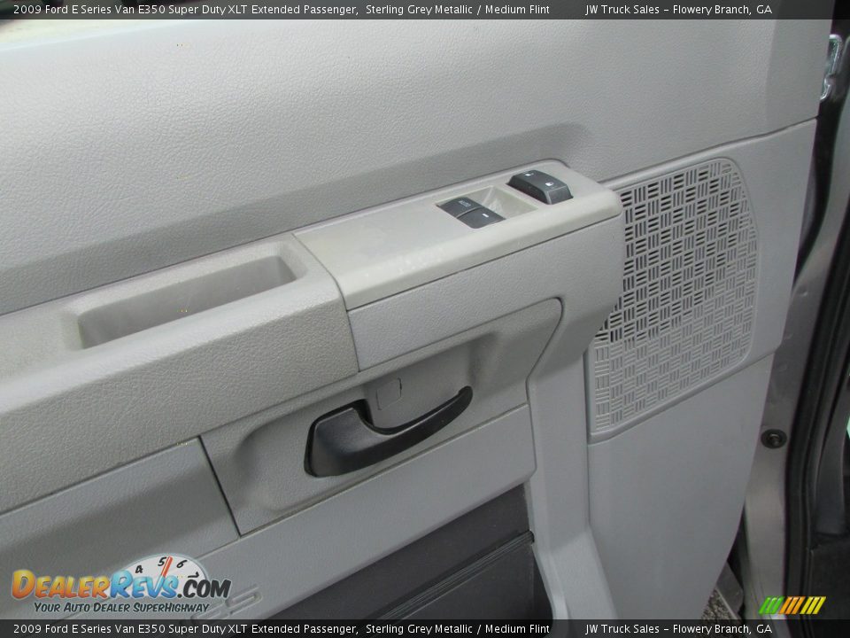 2009 Ford E Series Van E350 Super Duty XLT Extended Passenger Sterling Grey Metallic / Medium Flint Photo #18