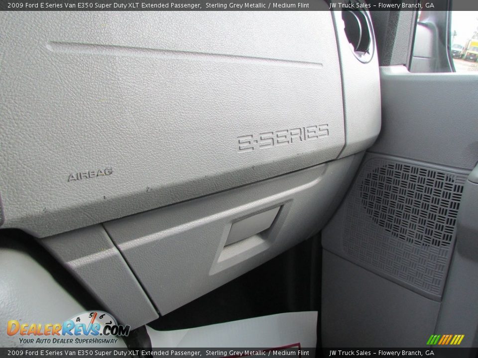 2009 Ford E Series Van E350 Super Duty XLT Extended Passenger Sterling Grey Metallic / Medium Flint Photo #26