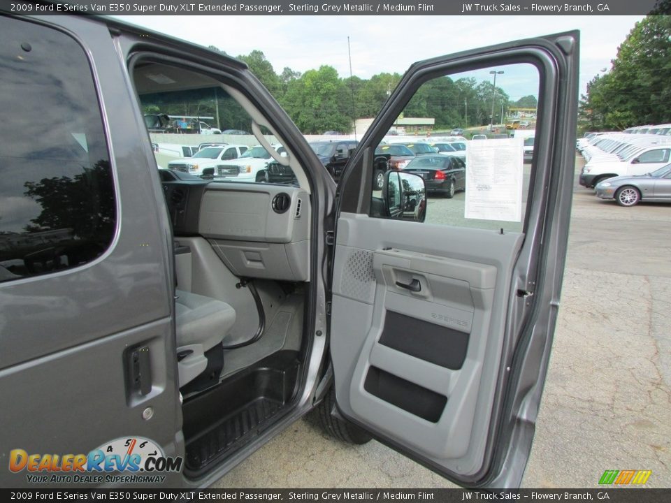 2009 Ford E Series Van E350 Super Duty XLT Extended Passenger Sterling Grey Metallic / Medium Flint Photo #29