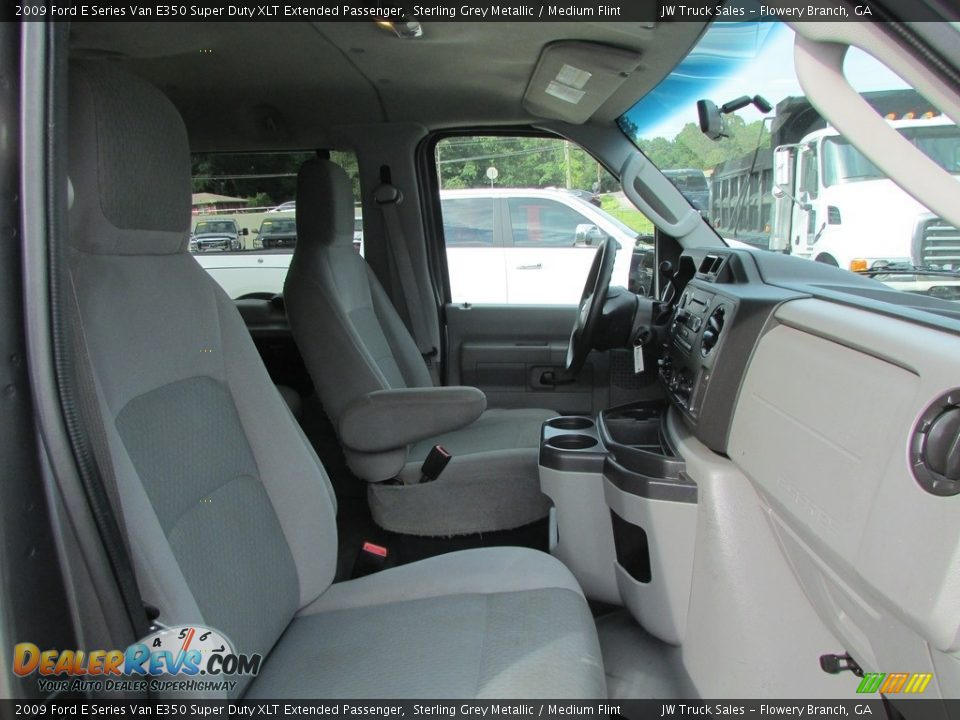 2009 Ford E Series Van E350 Super Duty XLT Extended Passenger Sterling Grey Metallic / Medium Flint Photo #31