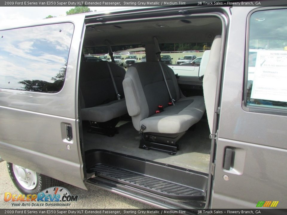 2009 Ford E Series Van E350 Super Duty XLT Extended Passenger Sterling Grey Metallic / Medium Flint Photo #32
