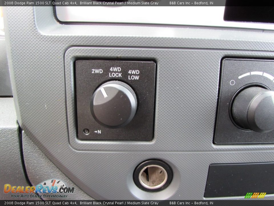 2008 Dodge Ram 1500 SLT Quad Cab 4x4 Brilliant Black Crystal Pearl / Medium Slate Gray Photo #23