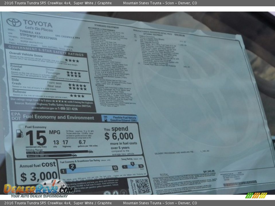 2016 Toyota Tundra SR5 CrewMax 4x4 Super White / Graphite Photo #10