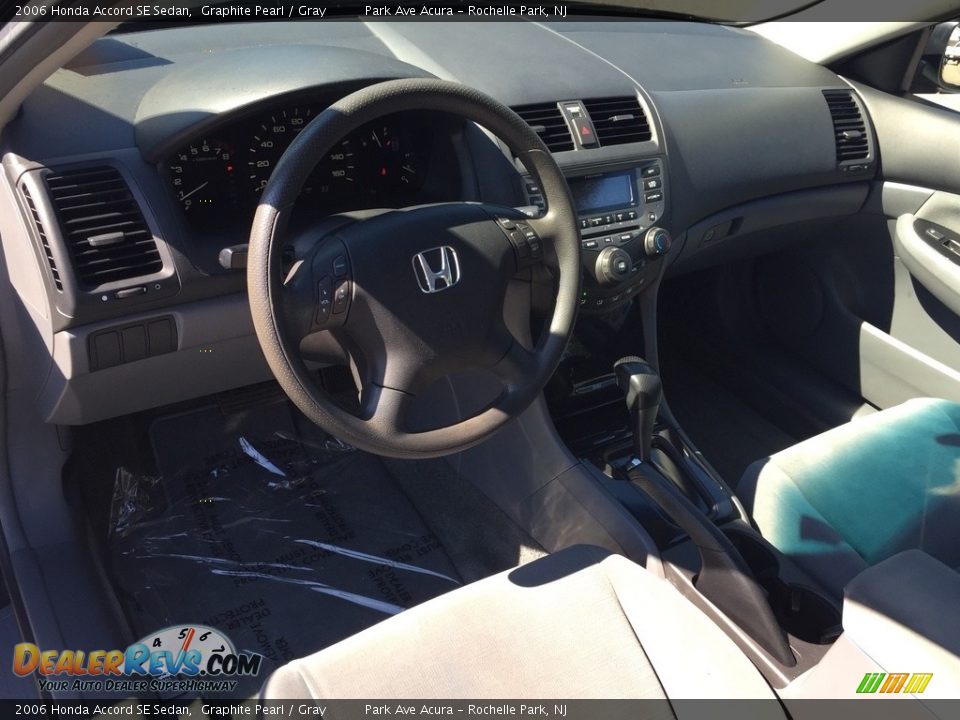 2006 Honda Accord SE Sedan Graphite Pearl / Gray Photo #11